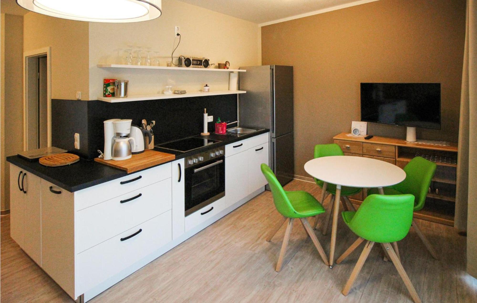 Stunning Apartment In Graal-Mueritz With Kitchen Exterior foto